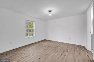 1111 Riverside Dr, Pottstown, PA 19465 - Photo 9