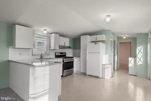 194 Joyce Ln, Honey Brook, PA 19344 - Photo 5