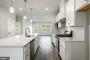 1713 Hydrangea Wy, Downingtown, PA 19335 - Photo 5