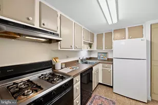 363 Old Forge Crossing, Devon, PA 19333 - Photo 15