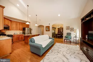 14 S Henley Dr, Avondale, PA 19311 - Photo 9