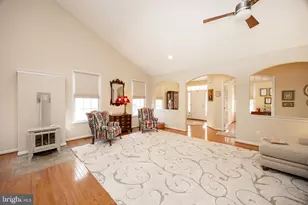 14 S Henley Dr, Avondale, PA 19311 - Photo 9