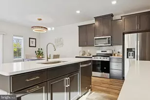 141 Four Leaf Dr, Downingtown, PA 19335 - Photo 9