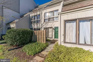 555 Summit House, West Chester, PA 19382 - Photo 3