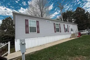 15 Mockingbird Ln, Phoenixville, PA 19460 - Photo 1