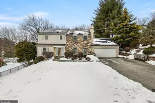 631 Westwind Dr, Berwyn, PA 19312 - Photo 1