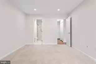 106 Valley Stream Cir, Chesterbrook, PA 19087 - Photo 13