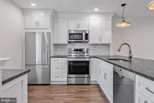 106 Valley Stream Cir, Chesterbrook, PA 19087 - Photo 3