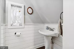 138 Hall St, Spring City, PA 19475 - Photo 13