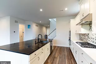 37 Boiler Ct, Phoenixville, PA 19460 - Photo 13