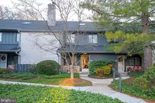 521 Foxwood Ln, Paoli, PA 19301 - Photo 3