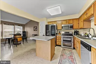 201 Fox Trl Trail, Parkesburg, PA 19365 - Photo 13