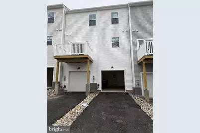 739 Platinum Drive, Phoenixville, PA 19460 - Photo 3