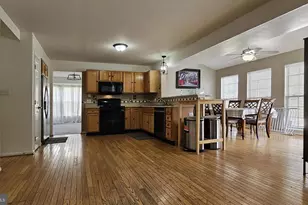 308 Flagstone Cir, Coatesville, PA 19320 - Photo 5