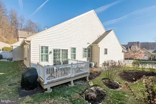 1247 S Red Maple Way, Downingtown, PA 19335 - Photo 5