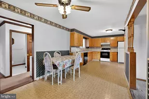 17 Penn St, Coatesville, PA 19320 - Photo 9