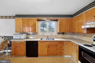 17 Penn St, Coatesville, PA 19320 - Photo 11