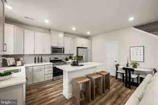 826 Graphite Dr, Phoenixville, PA 19460 - Photo 7