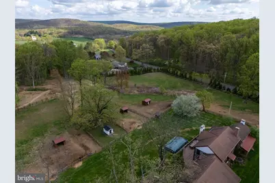 201 Pine Swamp Road, Elverson, PA 19520 - Photo 3