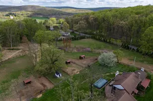 201 Pine Swamp Rd, Elverson, PA 19520 - Photo 3