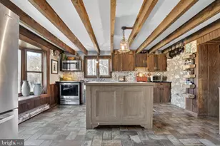 201 Pine Swamp Rd, Elverson, PA 19520 - Photo 15