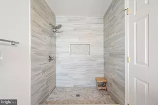 1050 Square Dr, Phoenixville, PA 19460 - Photo 19