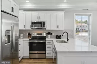 36 Evergreen Ln, Phoenixville, PA 19460 - Photo 5