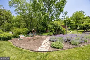 315 Martingale Cir, Coatesville, PA 19320 - Photo 47