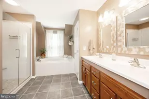 315 Martingale Cir, Coatesville, PA 19320 - Photo 21