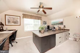 315 Martingale Cir, Coatesville, PA 19320 - Photo 23