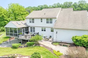 315 Martingale Cir, Coatesville, PA 19320 - Photo 3