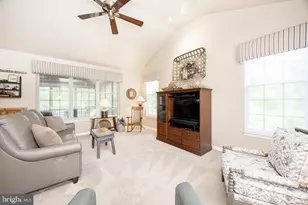 315 Martingale Cir, Coatesville, PA 19320 - Photo 9