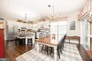 315 Martingale Cir, Coatesville, PA 19320 - Photo 11