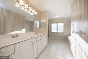 427 Vineyard Ln, Downingtown, PA 19335 - Photo 23