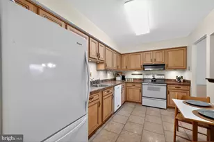 194 Summit House, West Chester, PA 19382 - Photo 13