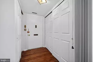 194 Summit House, West Chester, PA 19382 - Photo 5