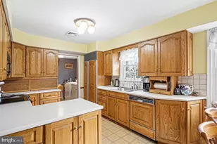 75 Kleyona Ave, Phoenixville, PA 19460 - Photo 15