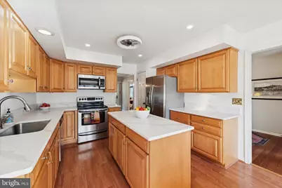 582 Franklin Way #582, West Chester, PA 19380 - Photo 5