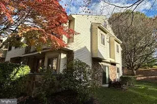 28 Flintlock Ln, Chesterbrook, PA 19087 - Photo 1