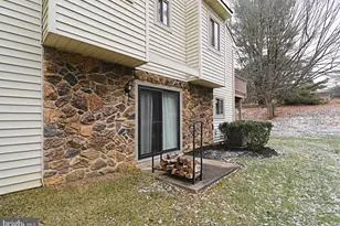 28 Flintlock Ln, Chesterbrook, PA 19087 - Photo 7