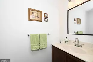 28 Flintlock Ln, Chesterbrook, PA 19087 - Photo 45