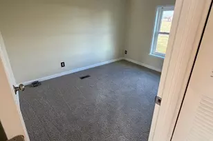 887 Aspen Ave, Spring City, PA 19475 - Photo 11