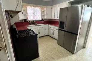 1136 Stirling St, Coatesville, PA 19320 - Photo 9