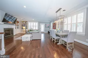 19 Village Square, Paoli, PA 19301 - Photo 7