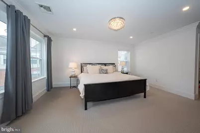 19 Village Square, Paoli, PA 19301 - Photo 17