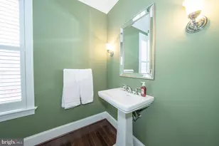 19 Village Square, Paoli, PA 19301 - Photo 11