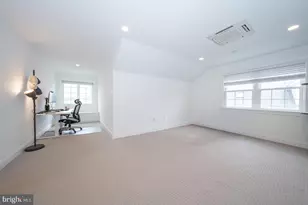 19 Village Square, Paoli, PA 19301 - Photo 23