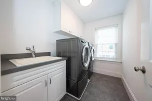 19 Village Square, Paoli, PA 19301 - Photo 15