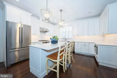 19 Village Square, Paoli, PA 19301 - Photo 9