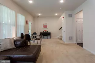 121 Locks Farm Ln, Downingtown, PA 19335 - Photo 11